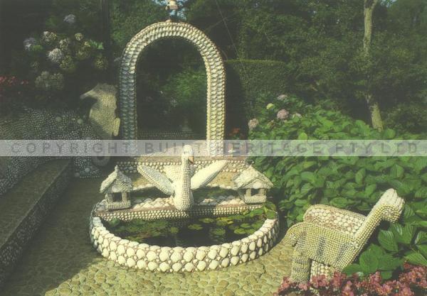 Shell Gardens Mont Les Vaux